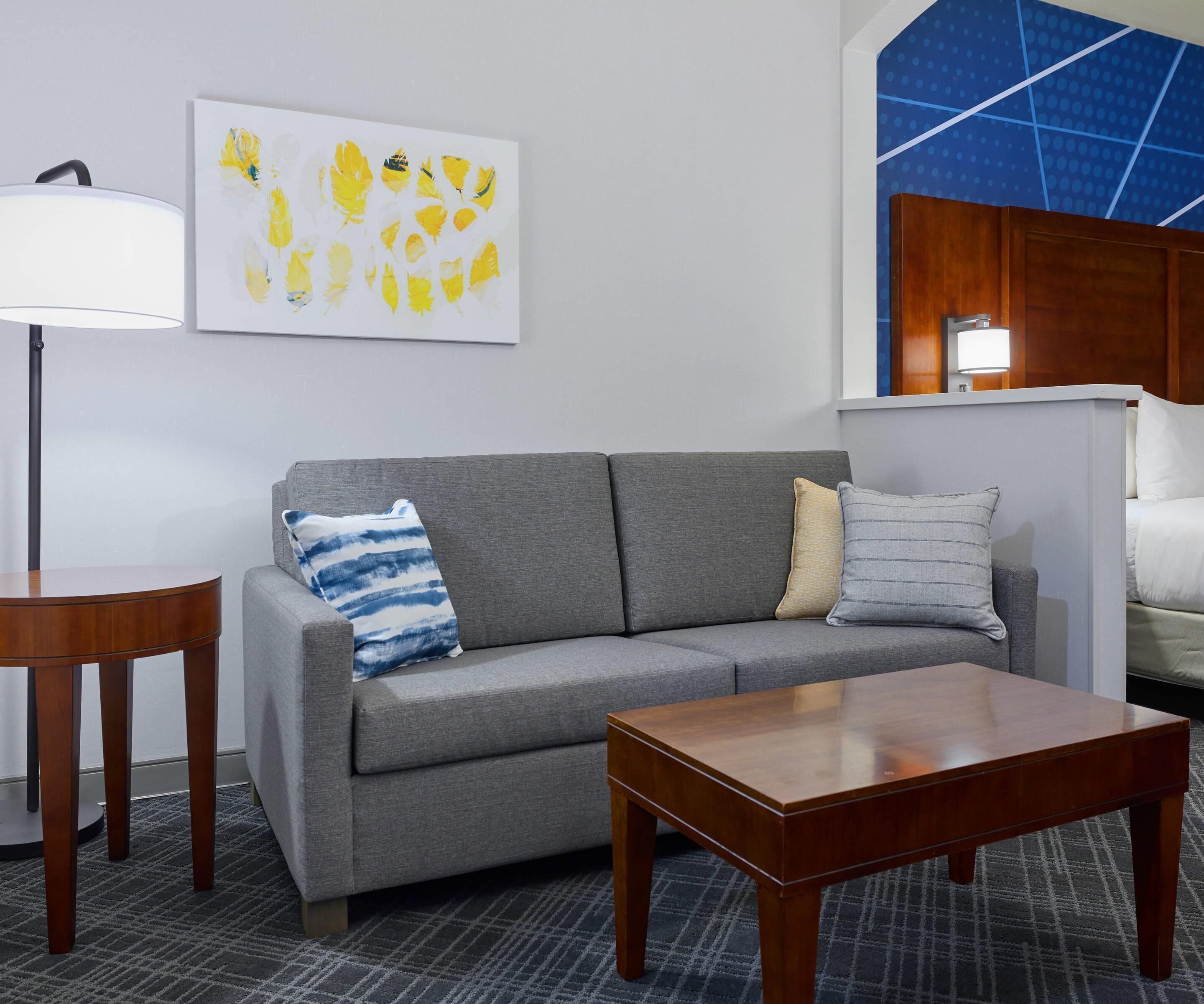 Suite studio, 1 très grand lit et 1 canapé-lit