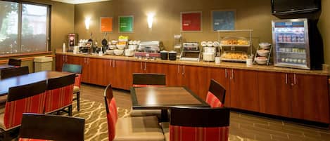 Free daily buffet breakfast