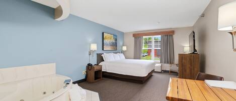 Deluxe Suite, 1 King Bed, Non Smoking | Egyptian cotton sheets, premium bedding, down comforters, in-room safe