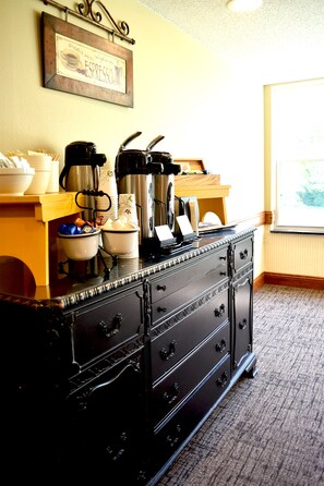 Coffee service - The Commerce, Trademark Collection by Wyndham (River Falls)