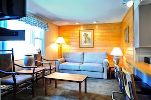 Standard Suite, 2 Bedrooms, Non Smoking, Kitchenette | Living area | 32-inch flat-screen TV with cable channels, TV, DVD player