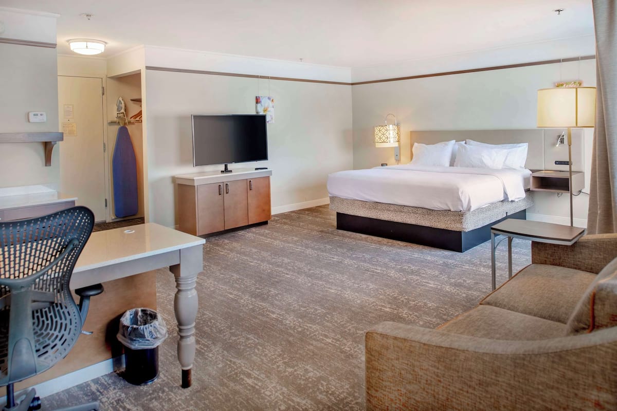 Room, 1 King Bed with Sofa bed, Corner | Pillow-top beds, in-room safe, desk, blackout curtains
