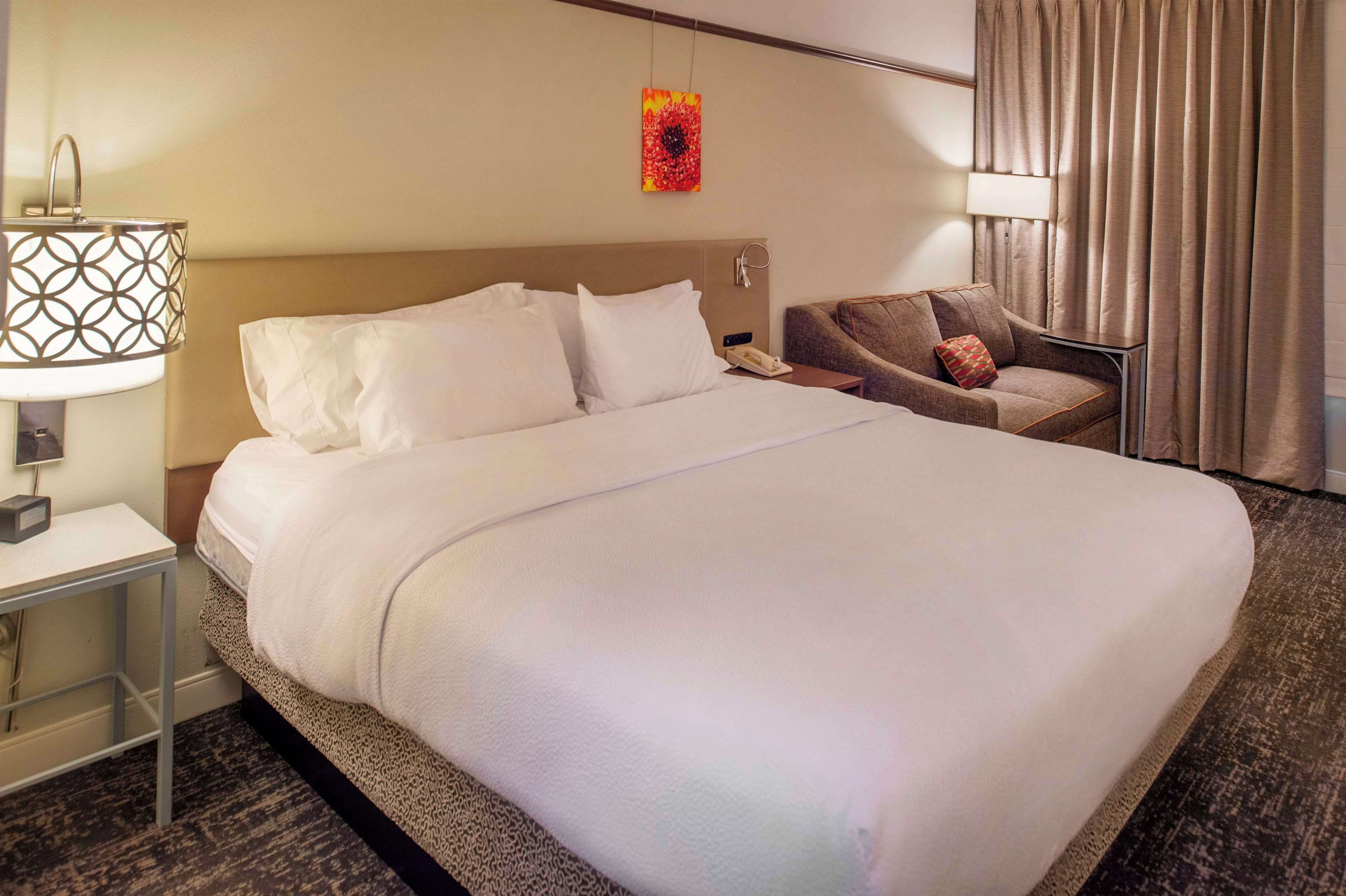 50-inch flat-screen tv with cable channels, tv