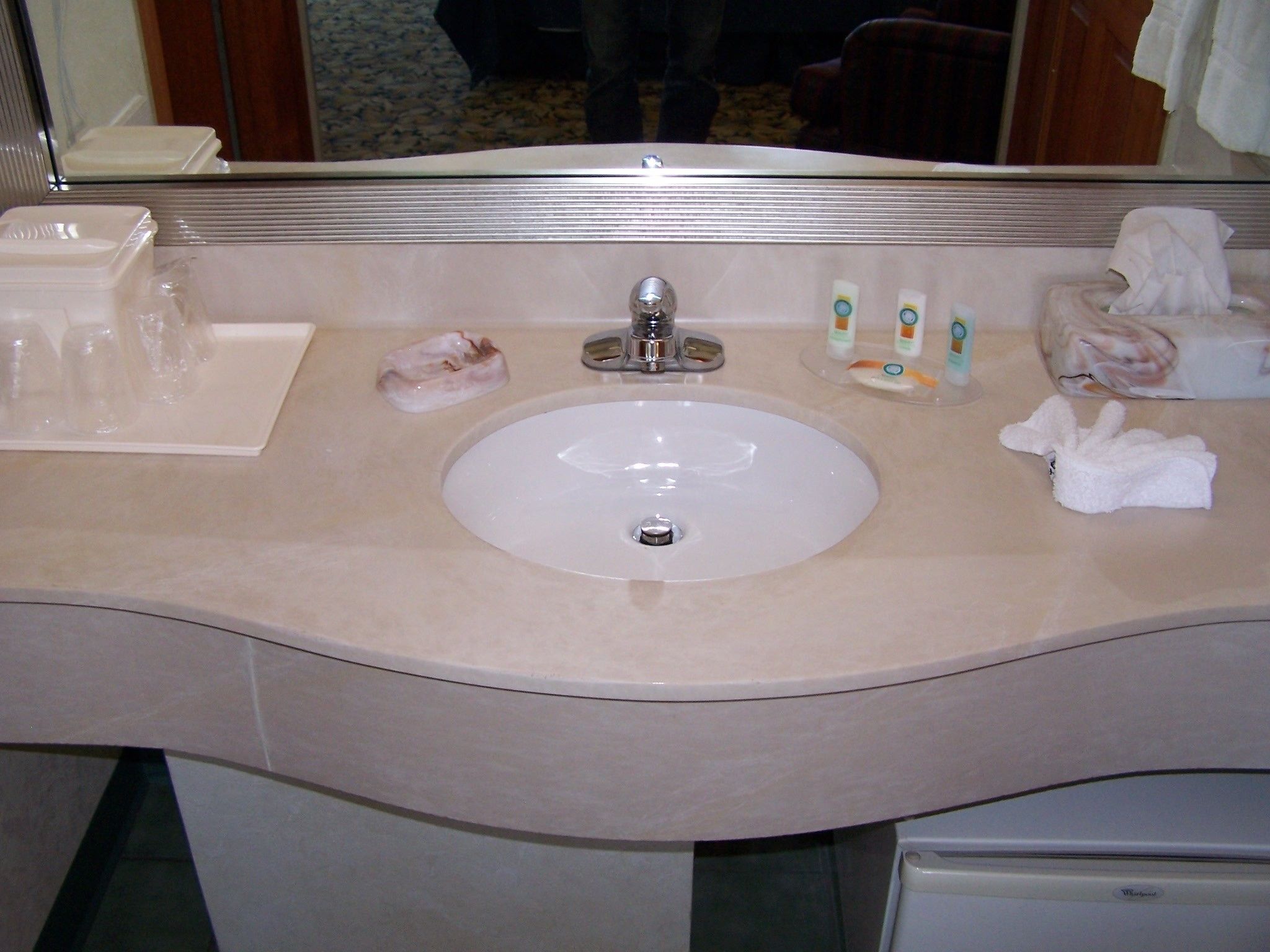 standard room, 2 queen beds, non smoking | bathroom | combined shower/bathtub, free toiletries, hair dryer, towels