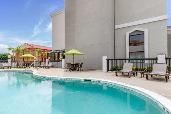 Seasonal outdoor pool