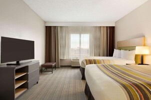 1 bedroom, premium bedding, minibar, desk