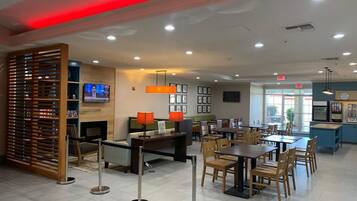 Desayuno para llevar incluido todos los días