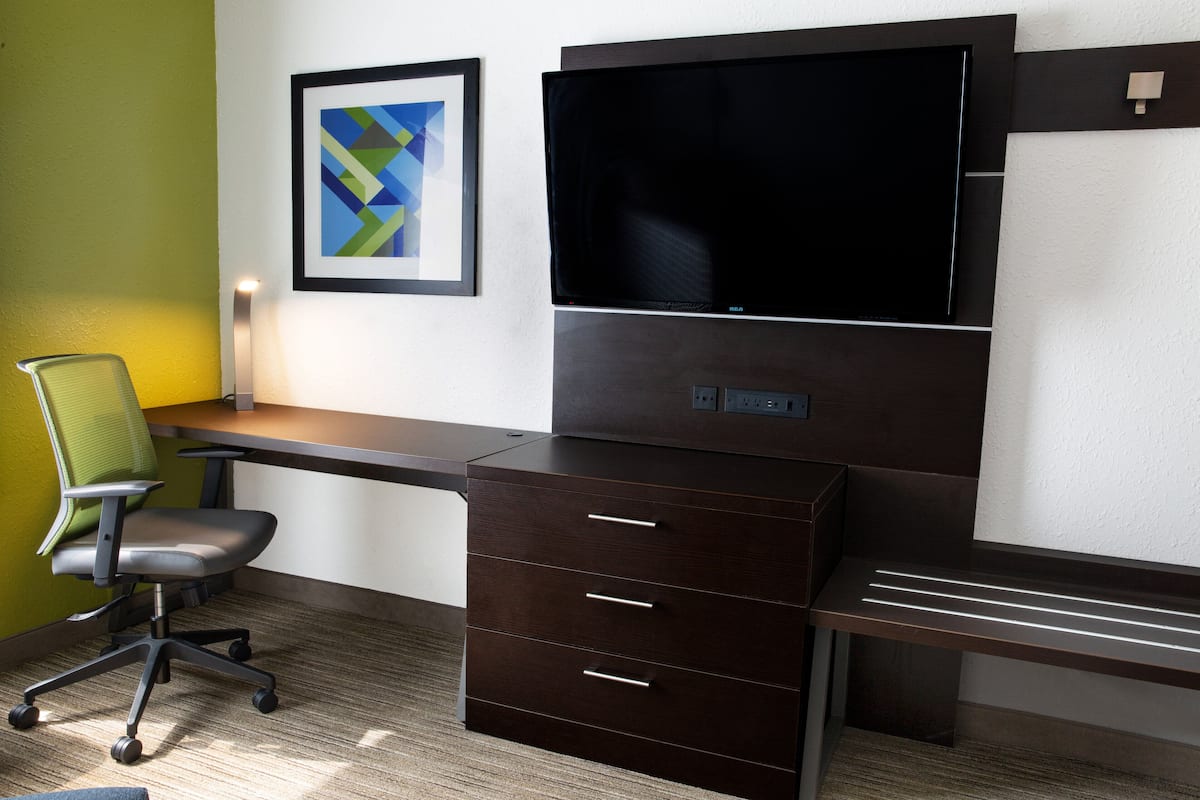In-room safe, desk, laptop workspace, iron/ironing board