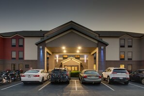 Exterior - Holiday Inn Express & Suites Lebanon by IHG (Lebanon)