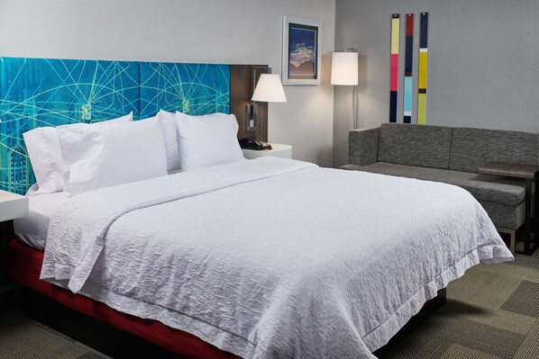 Room | 1 bedroom, iron/ironing board, free WiFi, bed sheets