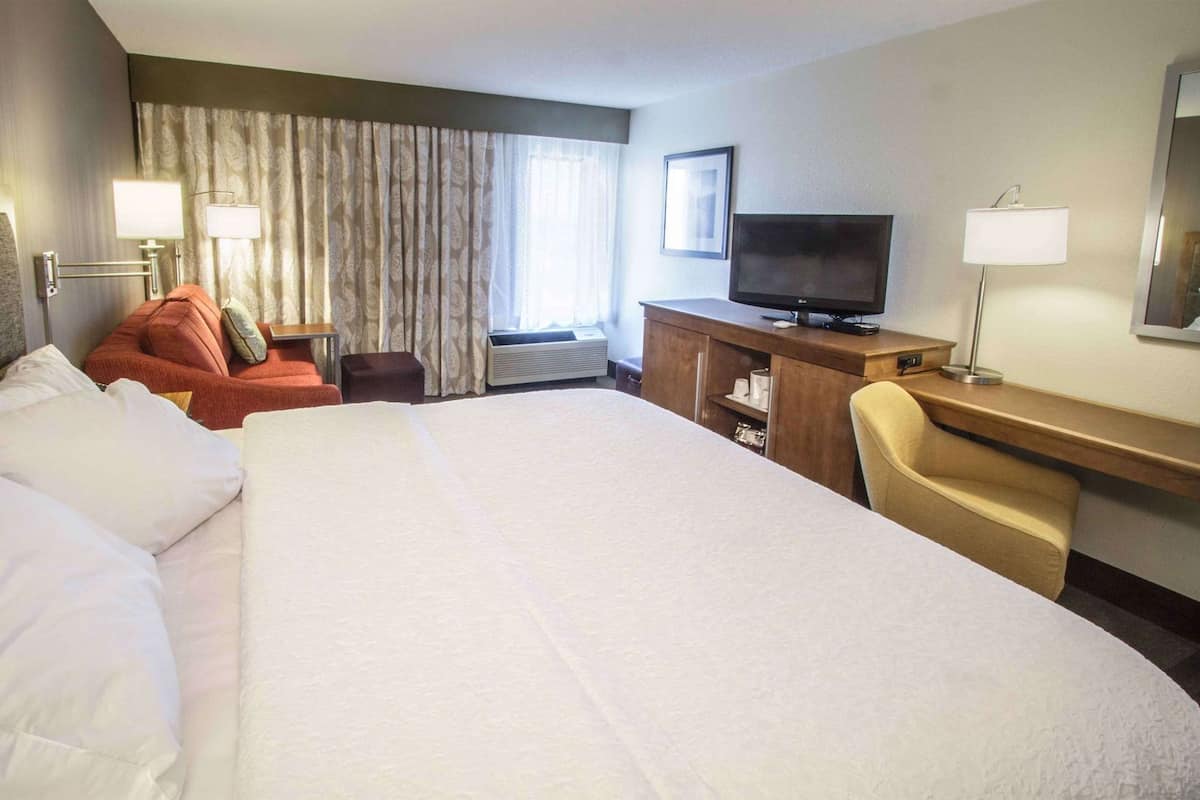 In-room safe, iron/ironing board, free cots/infant beds, rollaway beds