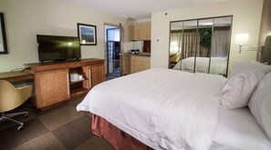 Deluxe Room, 1 King Bed, Non Smoking | In-room safe, iron/ironing board, free cots/infant beds, rollaway beds