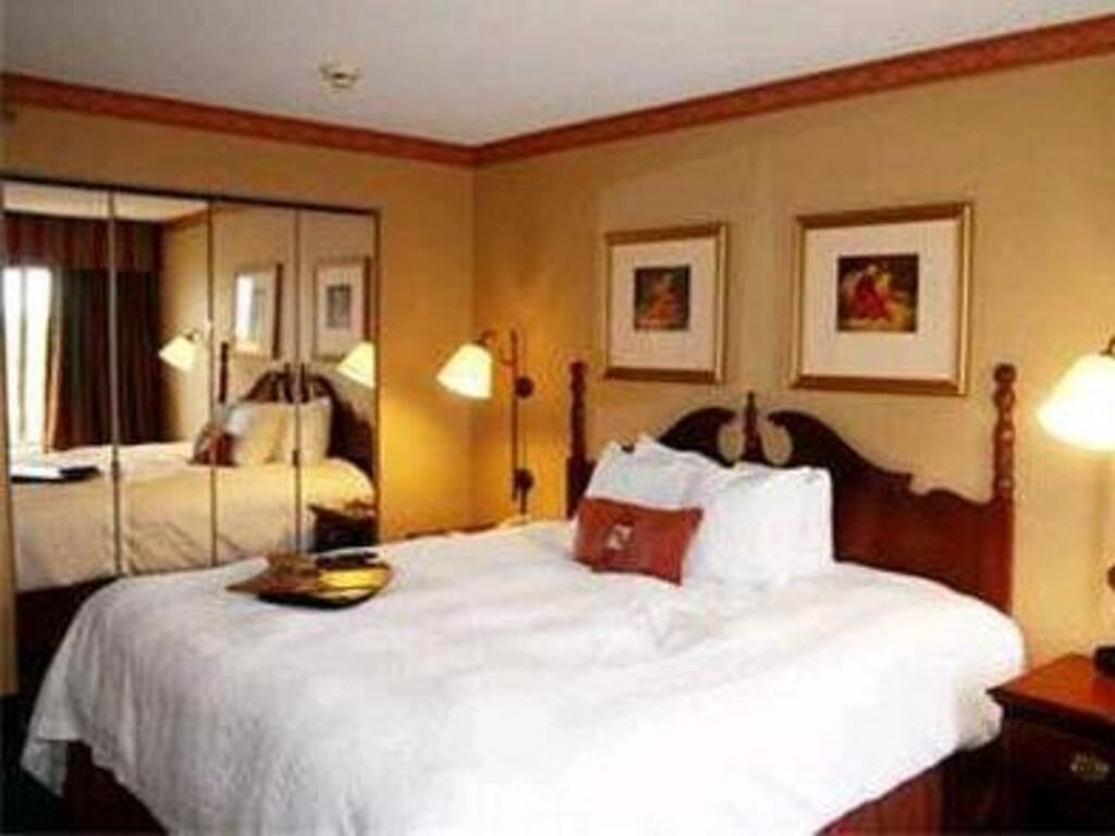 In-room safe, iron/ironing board, free cots/infant beds, rollaway beds
