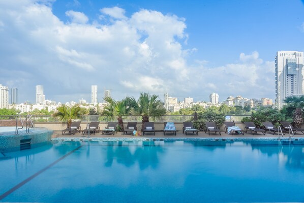 Pool View | Vistas desde la habitación