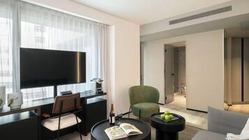 Junior suite | Woonruimte | Televisie