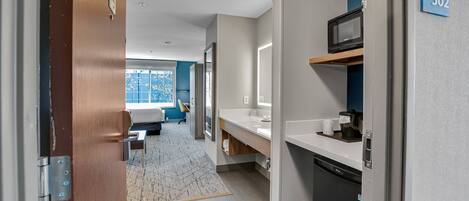 Premium bedding, down duvets, pillow-top beds, desk