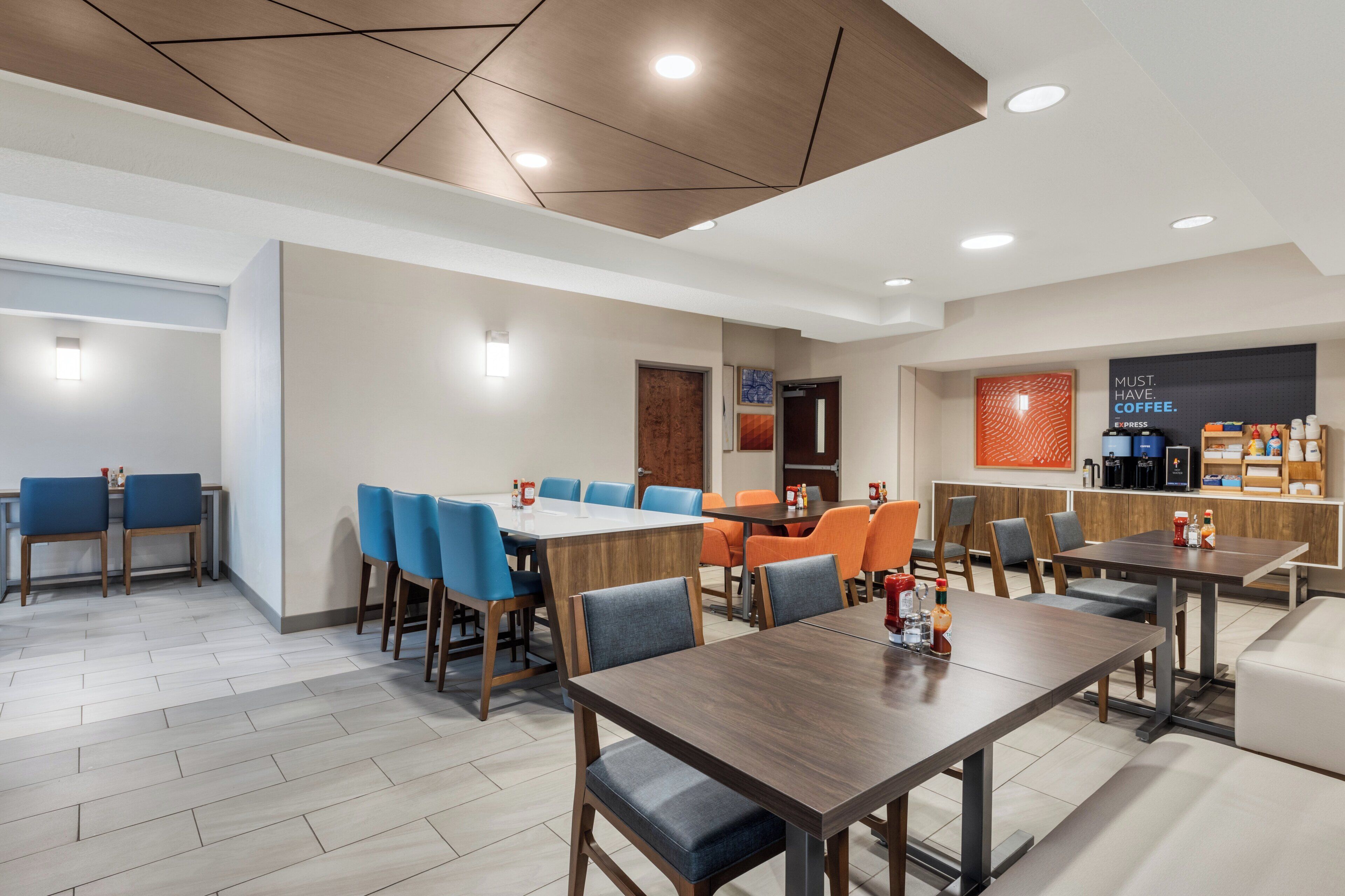 Photo - Holiday Inn Express Hotel & Suites Portland-Jantzen Beach by IHG