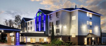 Holiday Inn Express Hotel & Suites Portland-Jantzen Beach by IHG