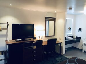 Standard Room, Accessible - Berkshire Inn (Pittsfield)