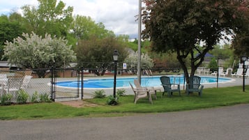 Piscina stagionale all'aperto