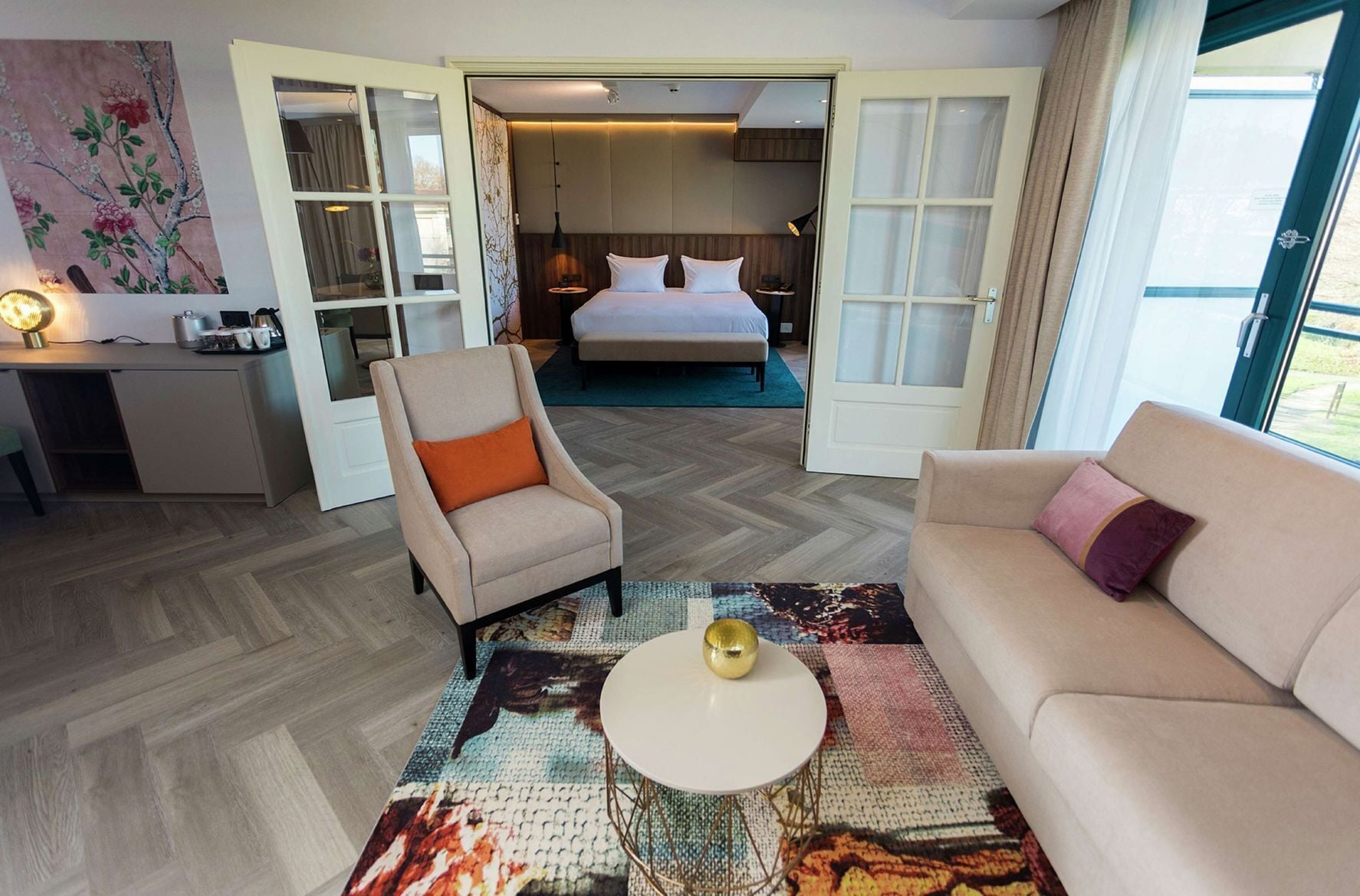 Premium bedding, in-room safe, desk, laptop workspace