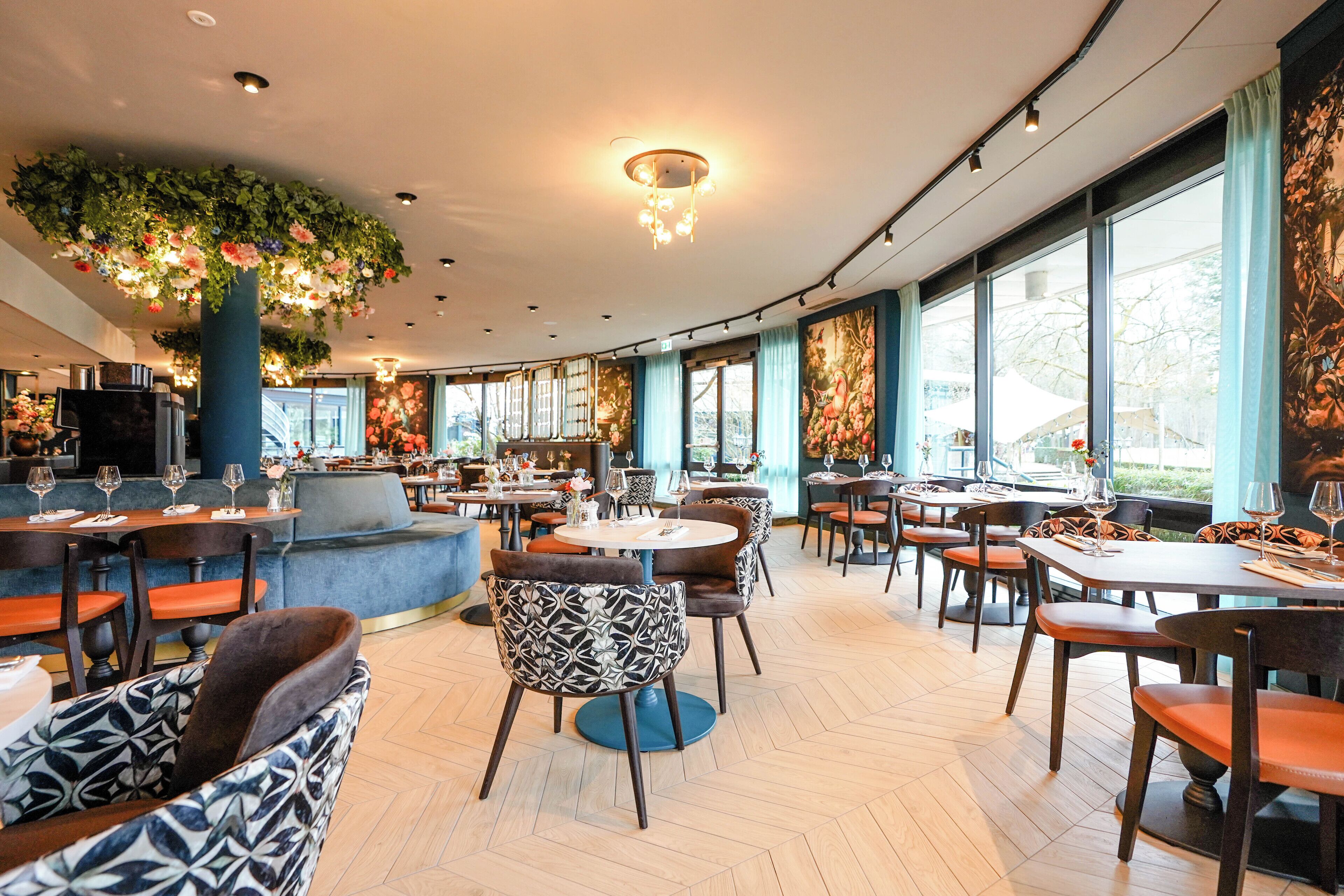 Frokost, lunsj og middag serveres, utsikt mot golfbanen