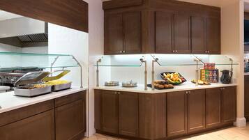 Cooked-to-order breakfast for a fee on weekends