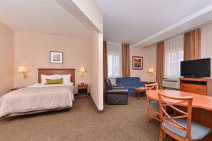 1 bedroom, desk, laptop workspace, blackout drapes