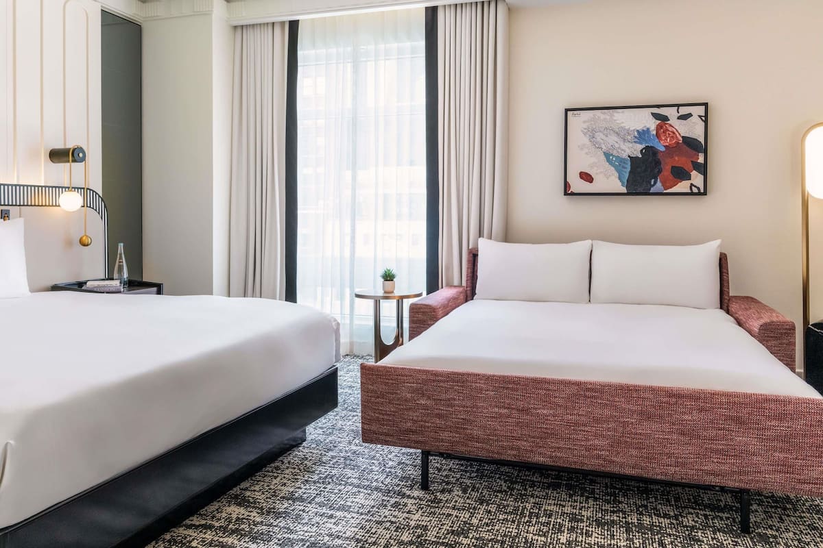 Chambre Exécutive, 1 trÚs grand lit et 1 canapé-lit | 1 chambre, literie de qualité supérieure, couette en duvet d'oie
