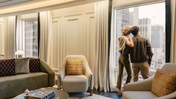 Penthouse Suite 1 King Bedroom, Manhattan Skyline View, Living & Dining Rooms, Kitchenette | Premium bedding, down comforters, pillowtop beds, minibar