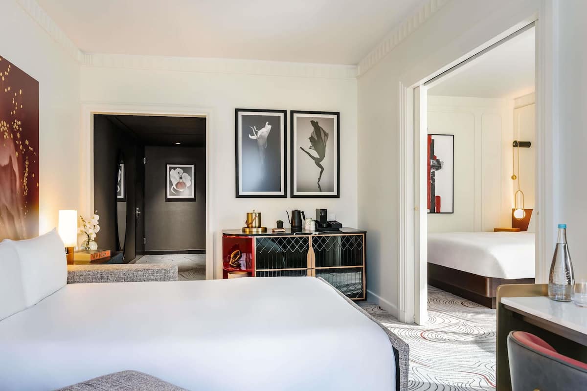 1 bedroom, premium bedding, down comforters, pillowtop beds