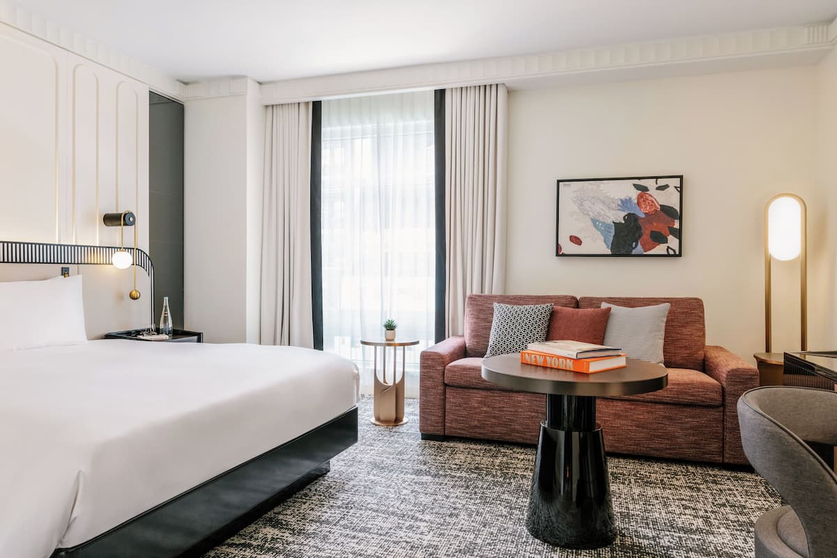 Executive Room, 1 King Bed with Sofa bed