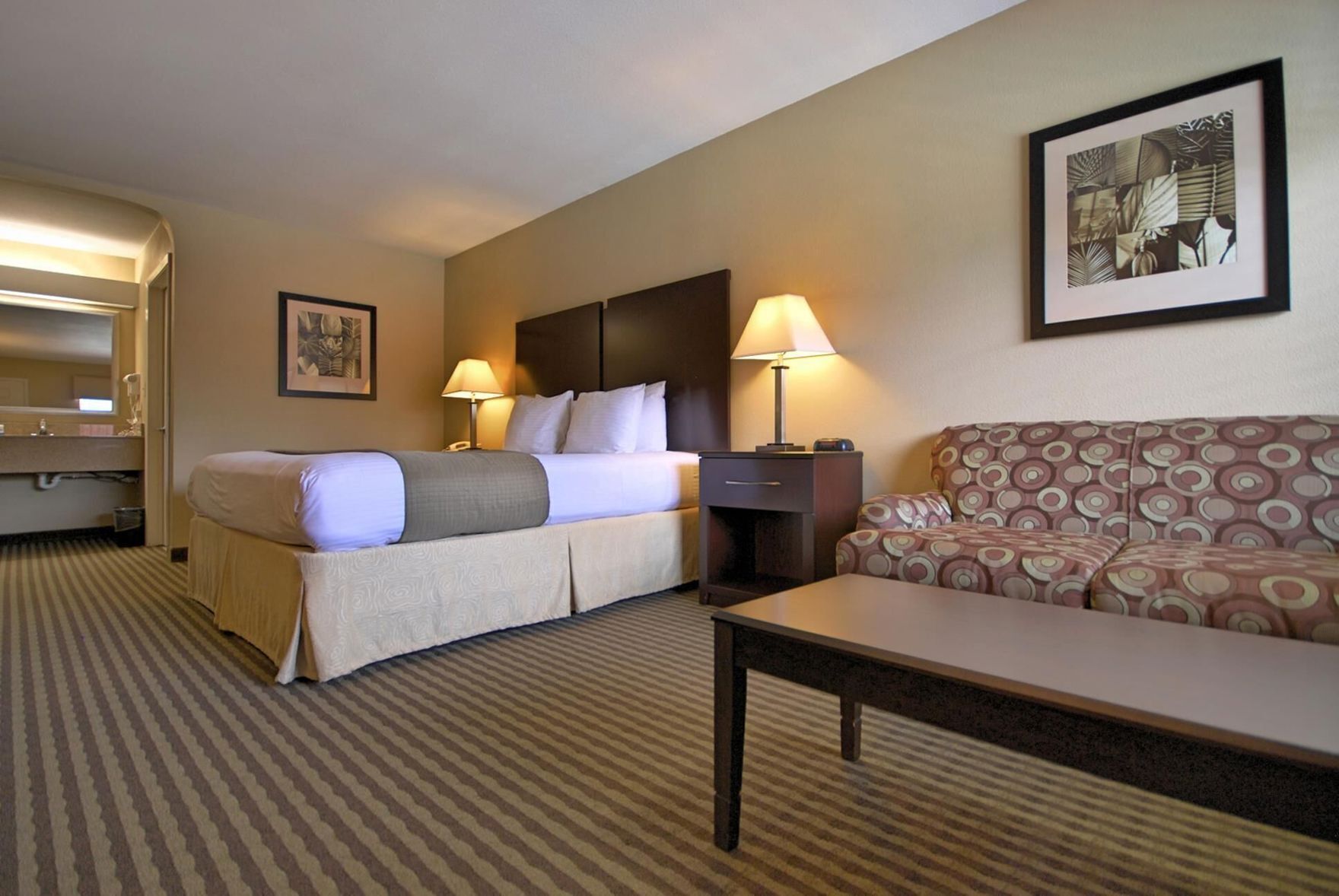 In-room safe, iron/ironing board, free WiFi, bed sheets