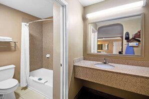 Amenidades de baño gratuitas, secadora de cabello, toallas, jabón 