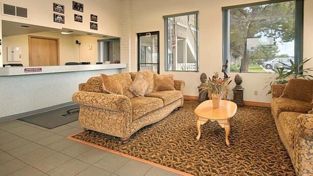 Interior - Days Inn by Wyndham Richland (Richland)