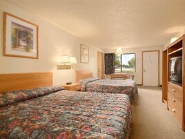 Blackout drapes, rollaway beds, free WiFi, bed sheets