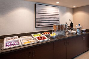 Petit déjeuner buffet compris tous les jours