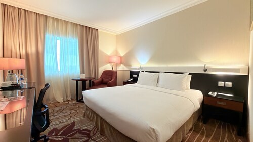 Excelsior Hotel Downtown