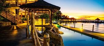 Fisherman’s Cove resort