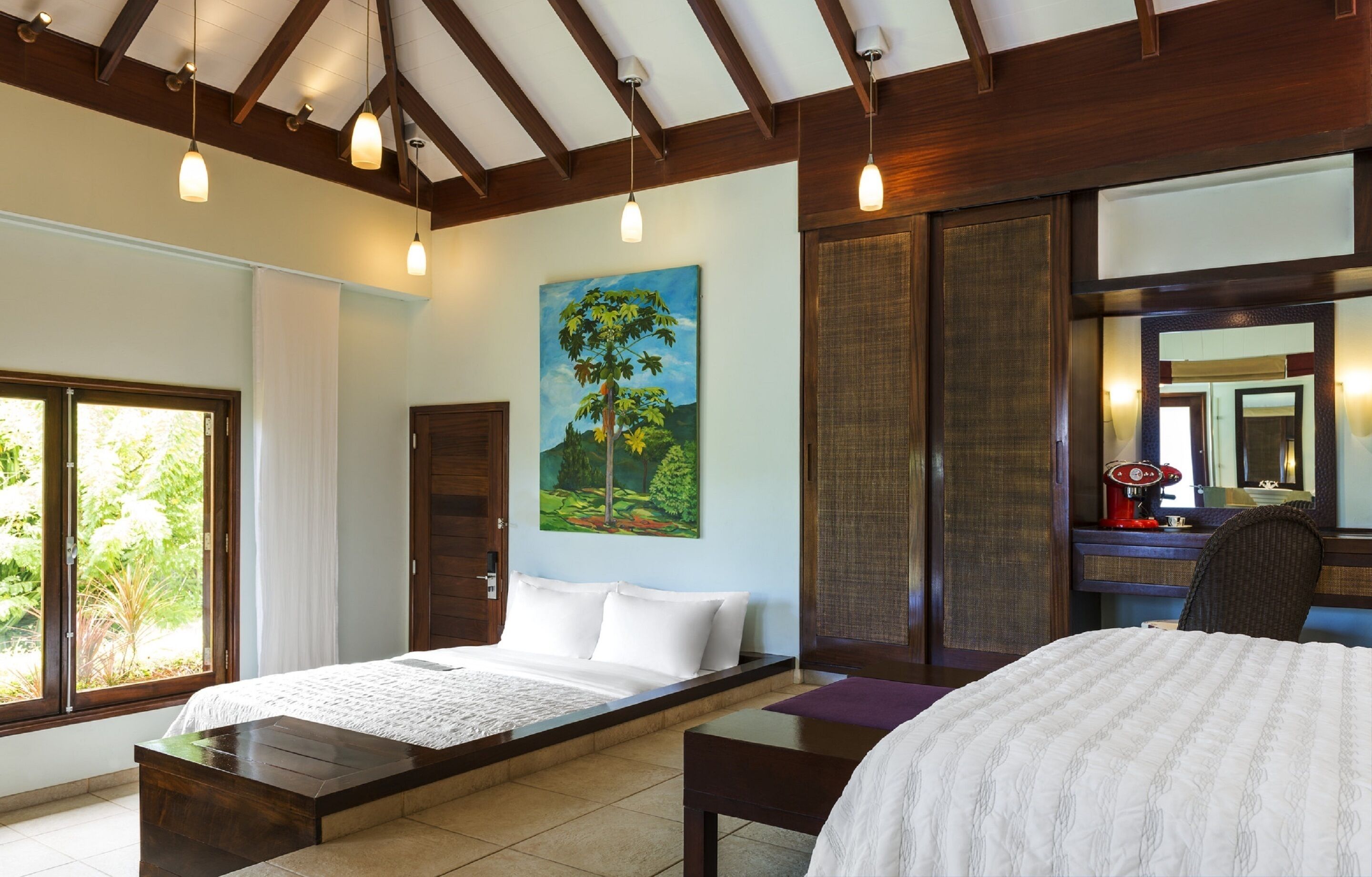 family suite, garden view | premium bedding, minibar, in-room safe, desk