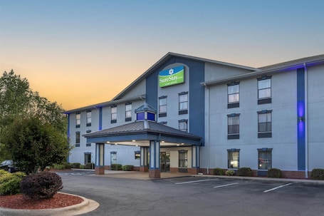 Exterior. SureStay Hotel by Best Western Morganton