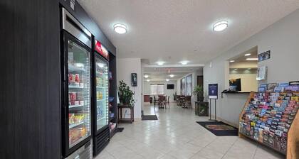 Super 8 by Wyndham Fountain