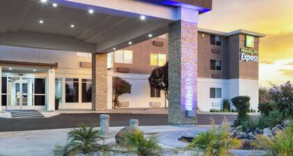 Holiday Inn Express Redding North by IHG