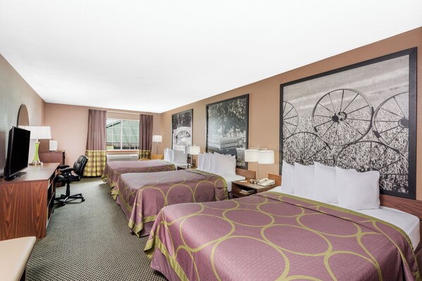 مكتب ومكواة/لوح كي وواي فاي مجانًا وملاءات أسرّة