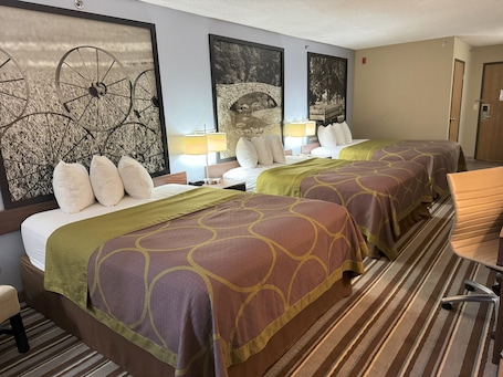 Estúdio, vÔrias camas, para não fumantes | Escrivaninha, ferros/tÔbuas de passar roupa, Wi-Fi de cortesia