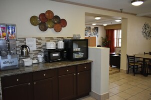 Desayuno continental incluido todos los días 