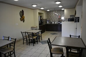 Free daily continental breakfast