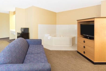 Superior-Suite, 1 King-Bett, Nichtraucher (One-Bedroom Suite) | Eigener Whirlpool. Super 8 by Wyndham Clarinda