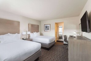 Premium bedding, iron/ironing board, free WiFi, alarm clocks