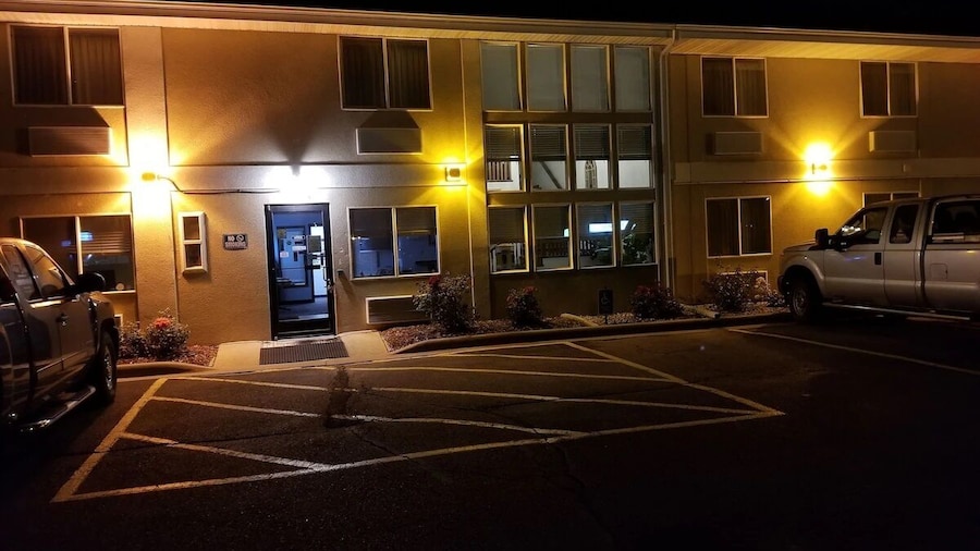 Bilmar Inn & Suites by Hotel O Hwy 77